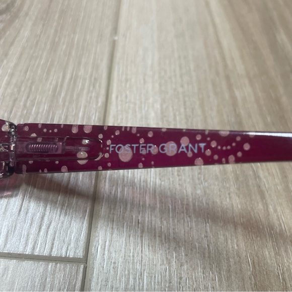 Foster Grant Women's Readers‎ Glasses in Burgundy with case - Picture 5 of 7